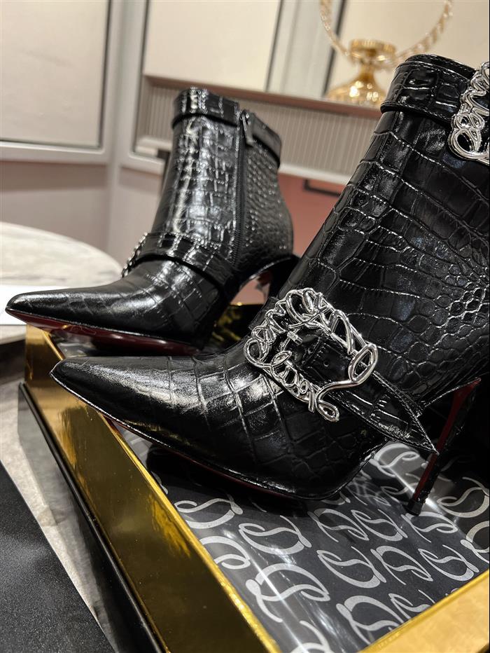 20251128173147766 390